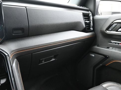 Used 2023 GMC Sierra 1500 AT4 w/ AT4 Premium Package AWD/4WD image 22
