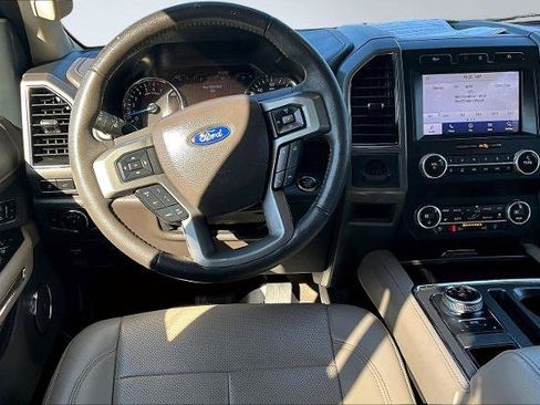 Certified 2021 Ford Expedition XLT image 5