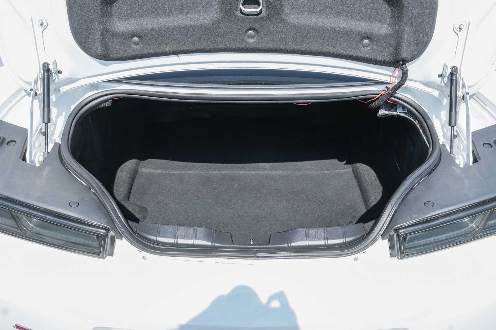 Used 2018 Chevrolet Camaro SS RWD image 43