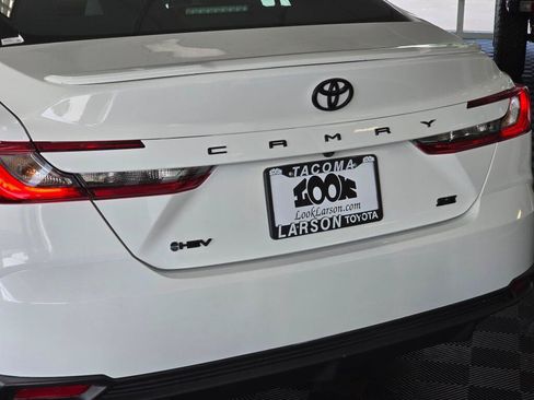 Used 2026 Toyota Camry SE w/ Convenience Package FWD image 12