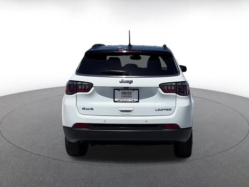 Used 2025 Jeep Compass Limited AWD/4WD image 12