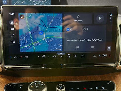 Used 2025 Ford Expedition King Ranch image 16