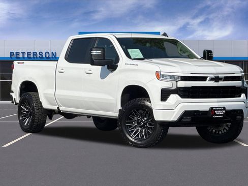 Used 2025 Chevrolet Silverado 1500 RST w/ Convenience Package II AWD/4WD image 2
