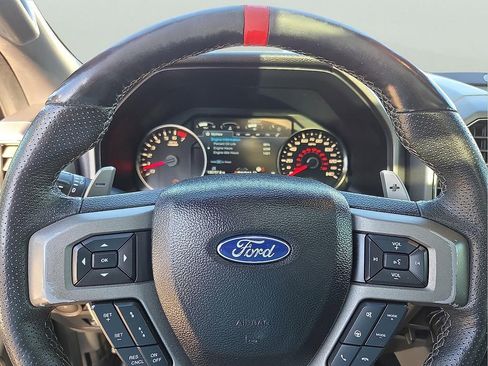 Used 2018 Ford F150 Raptor w/ Equipment Group 802A Luxury image 17