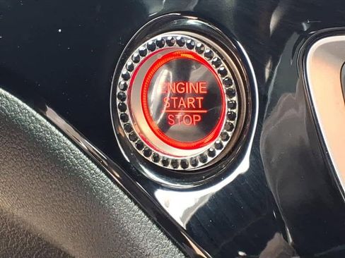 Used 2018 Honda Pilot Touring image 24