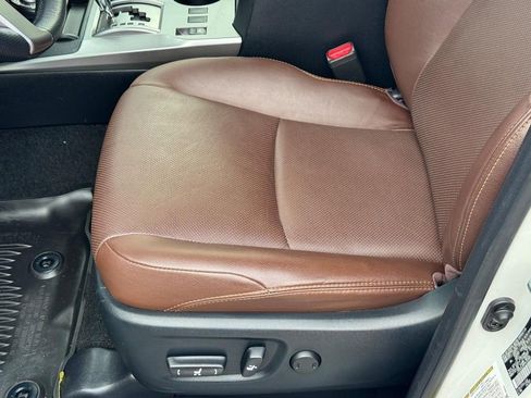 Used 2023 Toyota 4Runner Limited AWD/4WD image 22