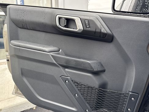 New 2025 Ford Bronco Badlands image 31