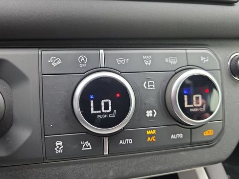 Certified 2025 Land Rover Defender 110 S AWD/4WD image 26