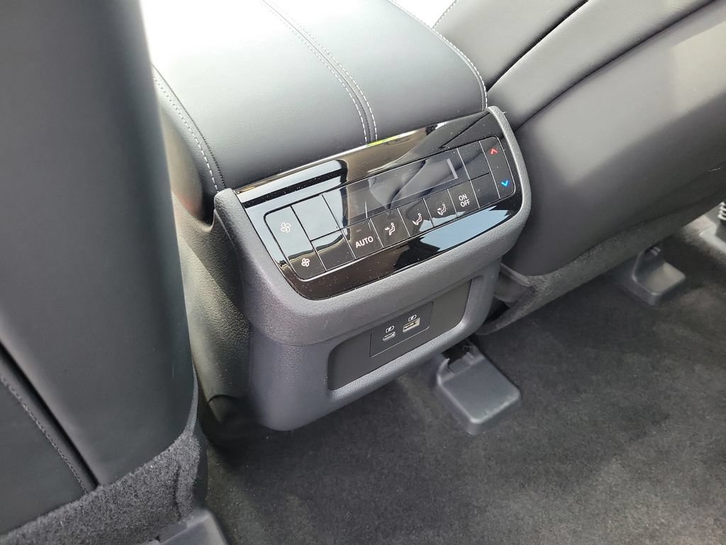 Used 2025 INFINITI QX60 Pure FWD image 13