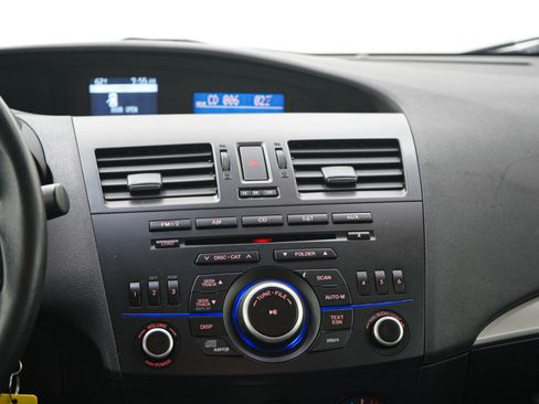 Used 2012 MAZDA MAZDA3 i Touring FWD image 16