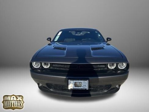 Used 2023 Dodge Challenger SXT w/ Blacktop Package image 25