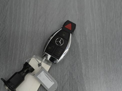 Used 2018 Mercedes-Benz CLA 250 4MATIC image 33