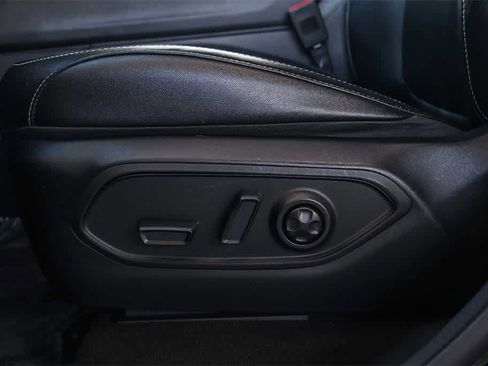 Used 2023 Jeep Grand Cherokee Limited image 21