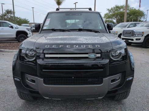 Used 2023 Land Rover Defender 110 X-Dynamic SE AWD/4WD image 3