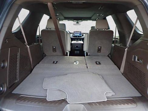 Used 2022 Chevrolet Tahoe LT w/ LT Signature Package image 8