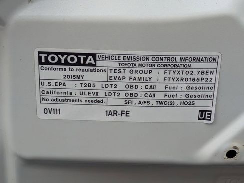 Used 2015 Toyota Highlander LE image 24