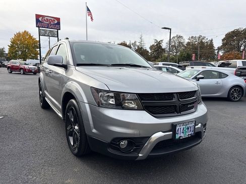 Used 2020 Dodge Journey Crossroad image 9