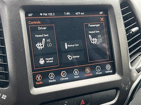 Used 2022 Jeep Cherokee Trailhawk image 25