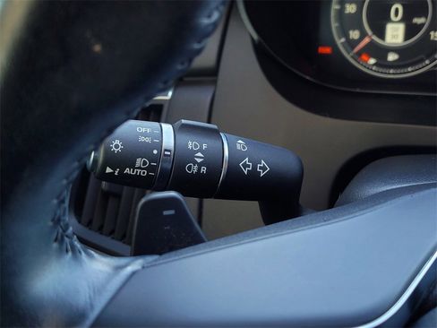 Used 2020 Jaguar E-PACE R-Dynamic S image 26