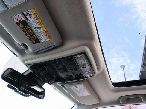 Used 2023 Toyota 4Runner TRD Off-Road Premium image 17