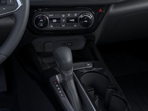 New 2026 Chevrolet Trax ACTIV w/ Sunroof Package FWD image 24