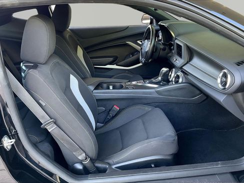 Used 2023 Chevrolet Camaro LT RWD image 26