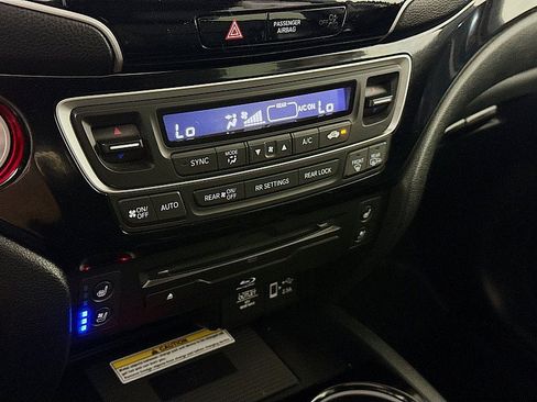 Used 2021 Honda Pilot Elite image 18
