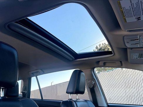 Used 2015 Toyota RAV4 Limited image 16