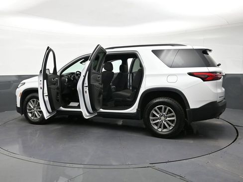 Used 2022 Chevrolet Traverse LT w/ LPO, Floor Liner Package image 36