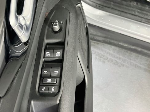Used 2022 Jeep Compass Trailhawk AWD/4WD image 17