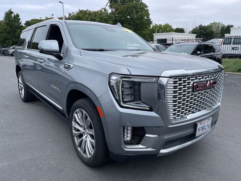 Used 2023 GMC Yukon XL Denali AWD/4WD image 1