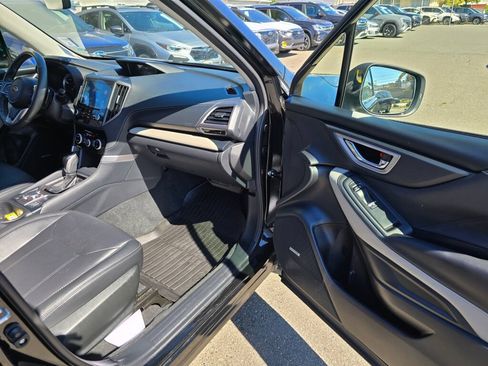 Used 2023 Subaru Forester Limited AWD/4WD image 10
