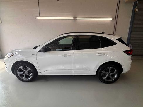 Used 2023 Ford Escape ST-Line w/ Tech Pack #1 AWD/4WD image 1