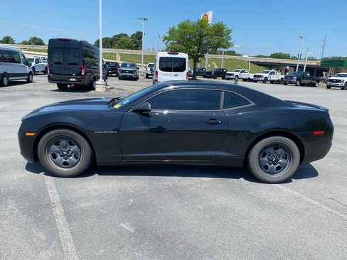 Used 2013 Chevrolet Camaro LS RWD image 4