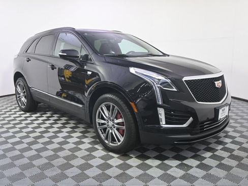 Certified 2025 Cadillac XT5 Sportv w/ Technology Package AWD/4WD image 8