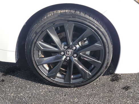 Used 2023 Toyota Corolla SE FWD image 9