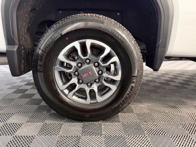 Used 2025 GMC Sierra 2500 SLT w/ SLT Premium Package AWD/4WD image 37