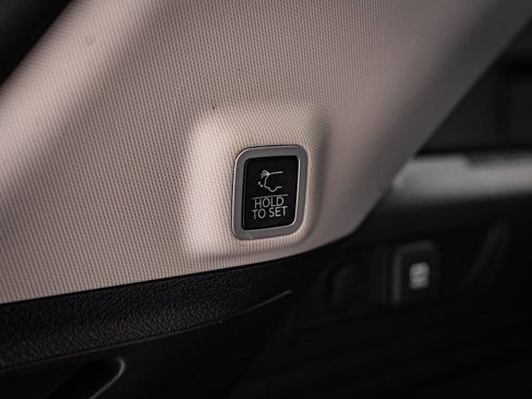 Used 2023 Jeep Grand Cherokee 30th Anniversary image 21