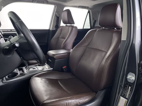 Used 2016 Toyota 4Runner Limited image 12