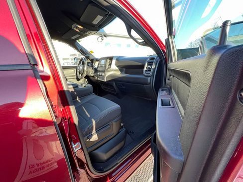 Used 2022 RAM 2500 Tradesman AWD/4WD image 25