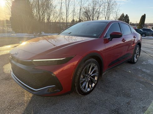 Certified 2023 Toyota Crown Limited w/ Advanced Technology Package image 1