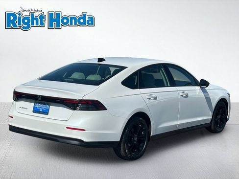 Used 2025 Honda Accord SE image 3