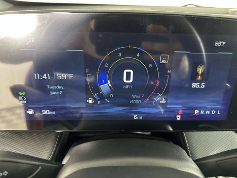 New 2026 Chevrolet Equinox LT w/ Convenience Package II FWD image 13