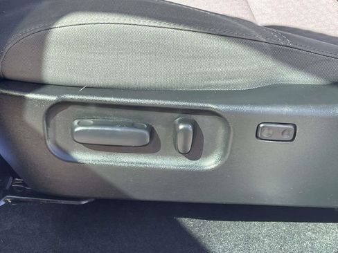 Used 2020 Toyota Tacoma SR5 image 16