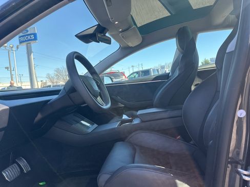 Used 2024 Tesla Model 3 Performance image 5