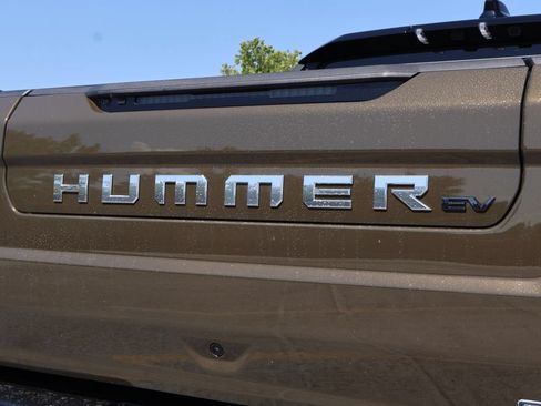 Used 2026 GMC Hummer EV 4x4 Crew Cab w/ Battery Pack, 24 Module Pack image 8