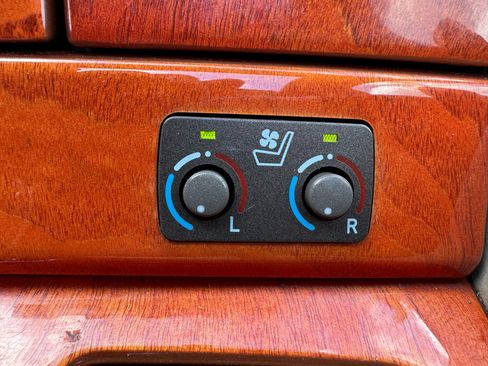 Used 2003 Lexus LS 430 image 17