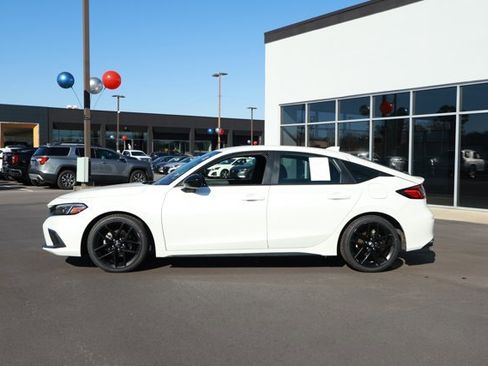 Used 2024 Honda Civic Sport image 9