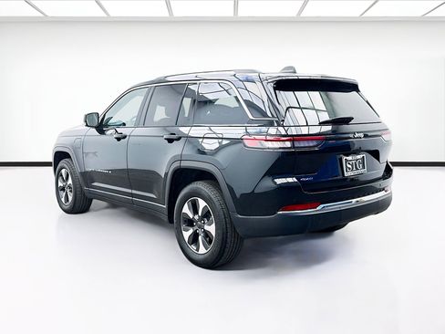 Used 2023 Jeep Grand Cherokee 4WD 4xe image 6