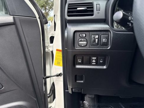 Used 2022 Toyota 4Runner Limited AWD/4WD image 32